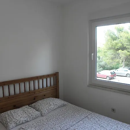 Apartment Beti *